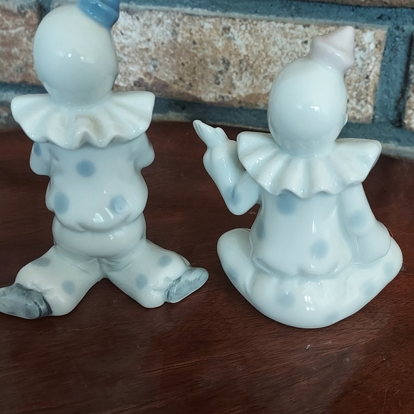 Two Vintage Clown Porcelain Figurines RB Florist Quality made in Japan - Picture 5 of 9